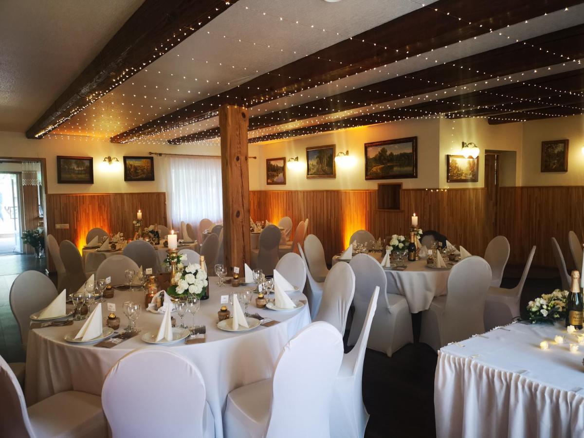 Viesu Nams Vecmuiza Hotel Tuja Ngoại thất bức ảnh
